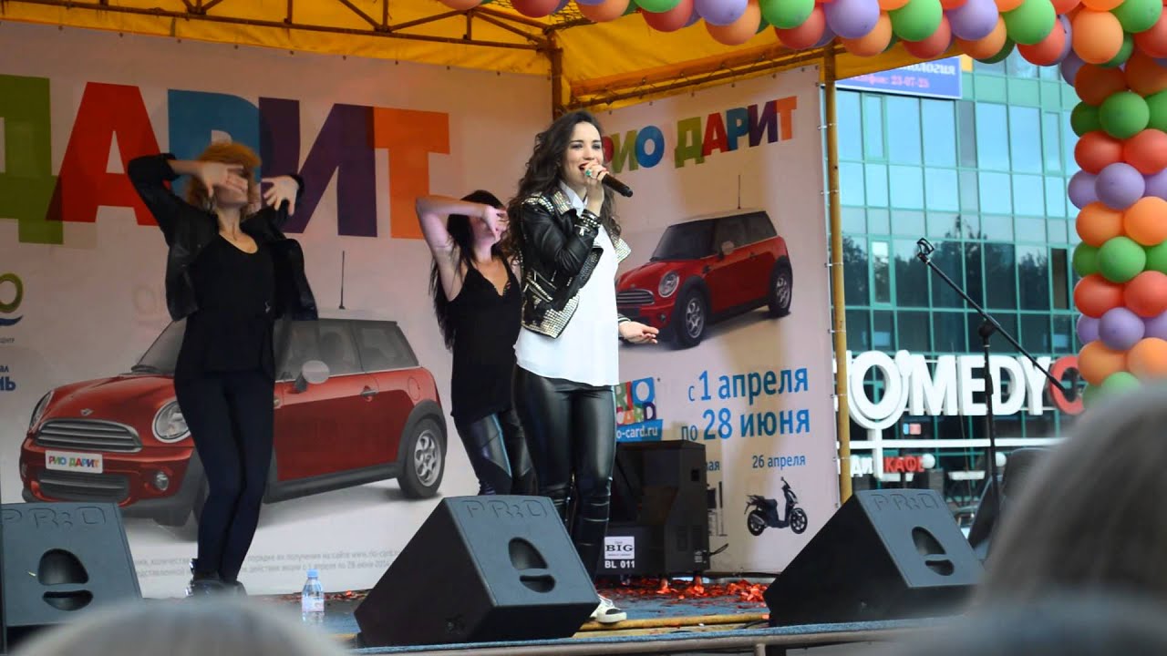Виктория Дайнеко - Бей себя (Белгород 28.06.2014) - YouTube