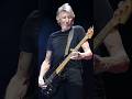 Capture de la vidéo Can Roger Waters Actually Play Bass?!