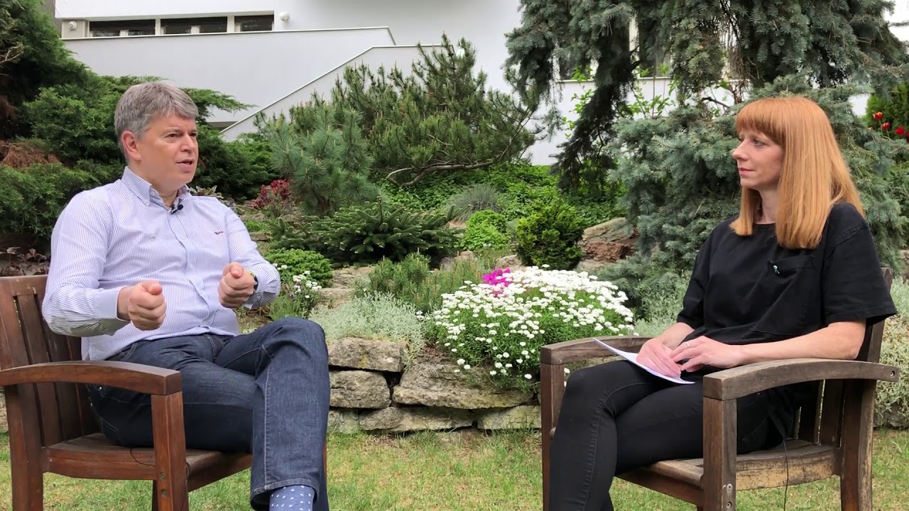 Genetická mutace BRCA- rozhovor zpěvačky Radany Labajové a onkogynekologa, prof. Davida Cibuly