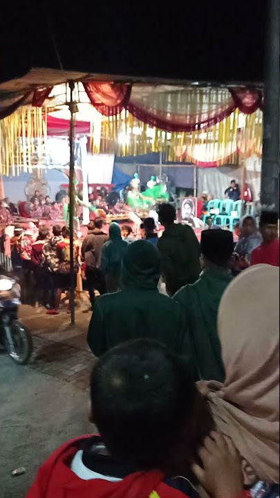 Nonton Tari Lengger Di kawasan Lereng Gunung sumbing, kalikajar-Wonosobo. #shorts