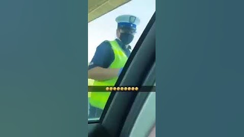 Policajt dal fúkať spolusediacemu - to whom the policeman blew???