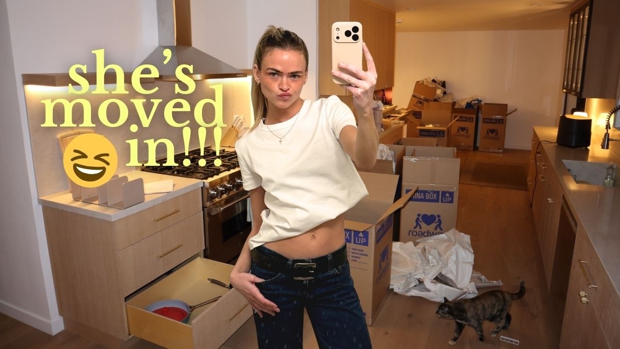 THE MOVING VLOG! I officially moved into the house of my dreams!