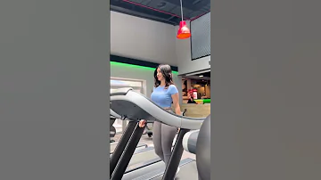 اسهل طريقة حرق الدهون على جهاز المشي 