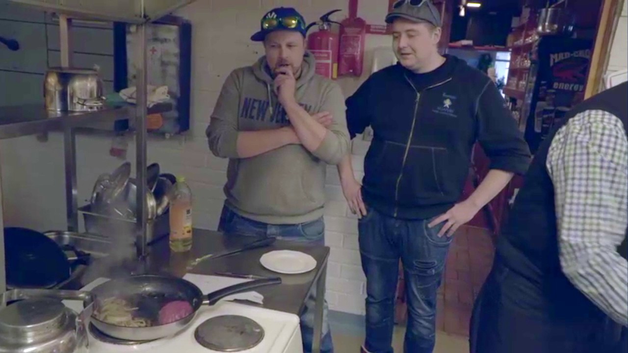 Auvo Puurtisen keittiössä