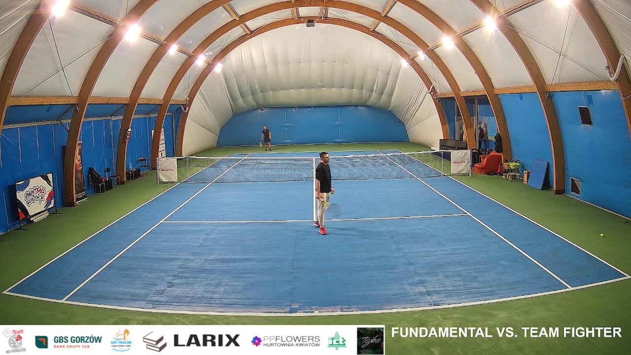 Power Rackets vs. Bękarty Wojny oraz Fundamental vs. Team Fighter - kort drewniany