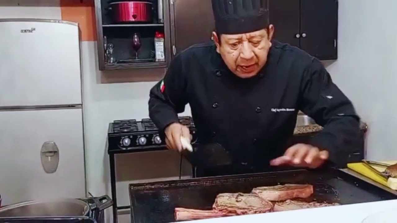 Ribeye en salsa de portobello con el Chef Alejandro Moreno