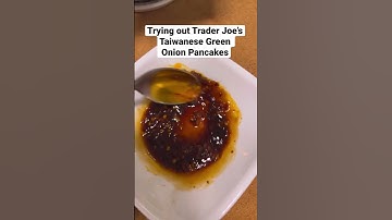 Trader Joe’s Taiwanese Green Onion Pancakes Review #shorts #traderjoesfinds #foodshorts #foodreview