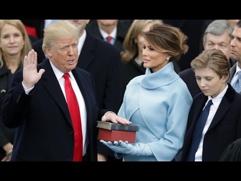 45 президент США Дональд Трамп и его семья прибыли в Белый дом
