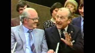 The Cork Accent Explained by James Healy - Gay Byrne Late Late Show from Cork 1982