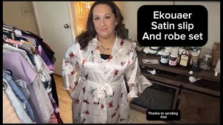 Ekouaer Women's Silk Robe Set V-neck 2 Piece Bridal Party Robes and Satin Bathrobe Set with Pockets