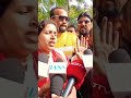 बेटा अधिकारियों को बल्ला दिखाता है  पिता पत्रकार के सवाल पर घंटा जैसे भाषा का प्रयोग करते- कांग्रेस