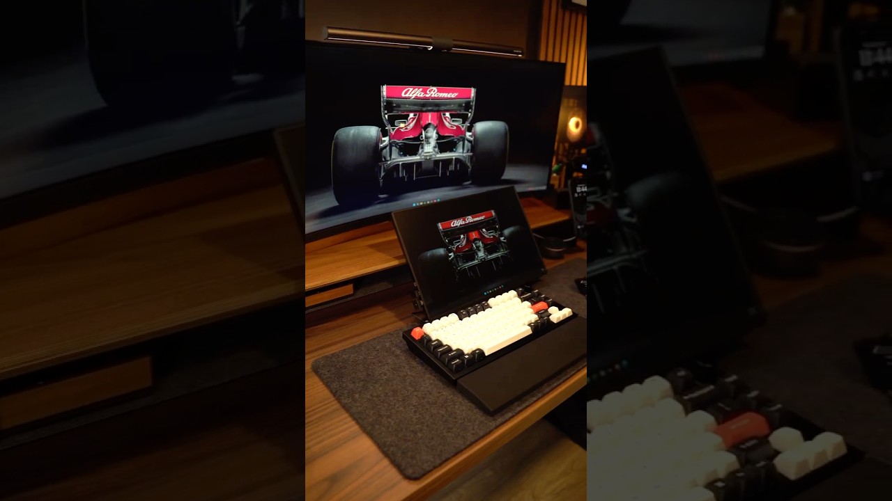 What did you use to elevate your second little screen?