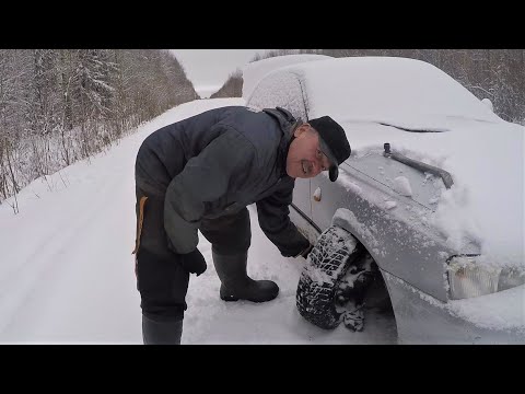 Видео: Как да закачим играчка над креватче