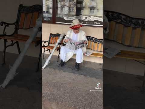 Видео: Колоритный аксакал в Алматы