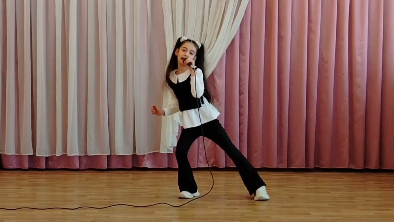 Танова Аліса 8 років 