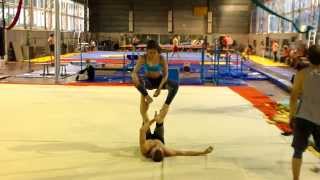 Acroyoga - Throne 360 twists