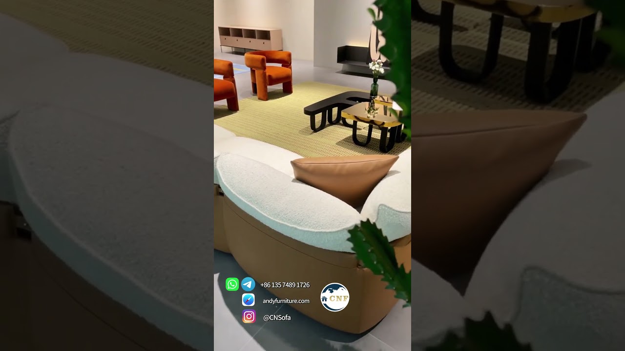 FENDI CASA Peekasit Sofa – Luxus trifft auf Design 🛋️✨