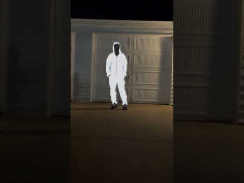 Flash Test: How the Reflective Nike Tech Set Looks Day and Night