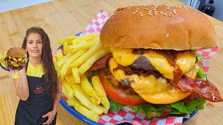 ↙️Trick for SUPER SOFT Homemade Double-Meat Burgers | Delicious Homemade Recipe screenshot 2