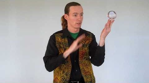 Amazing Kenny: Tripod Stall, Contact Juggling