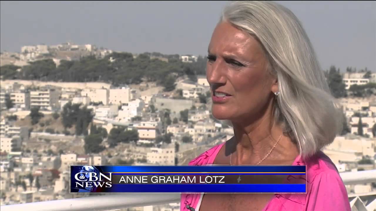 Anne Graham Lotz, NRB Make Solidarity Visit to Israel - YouTube