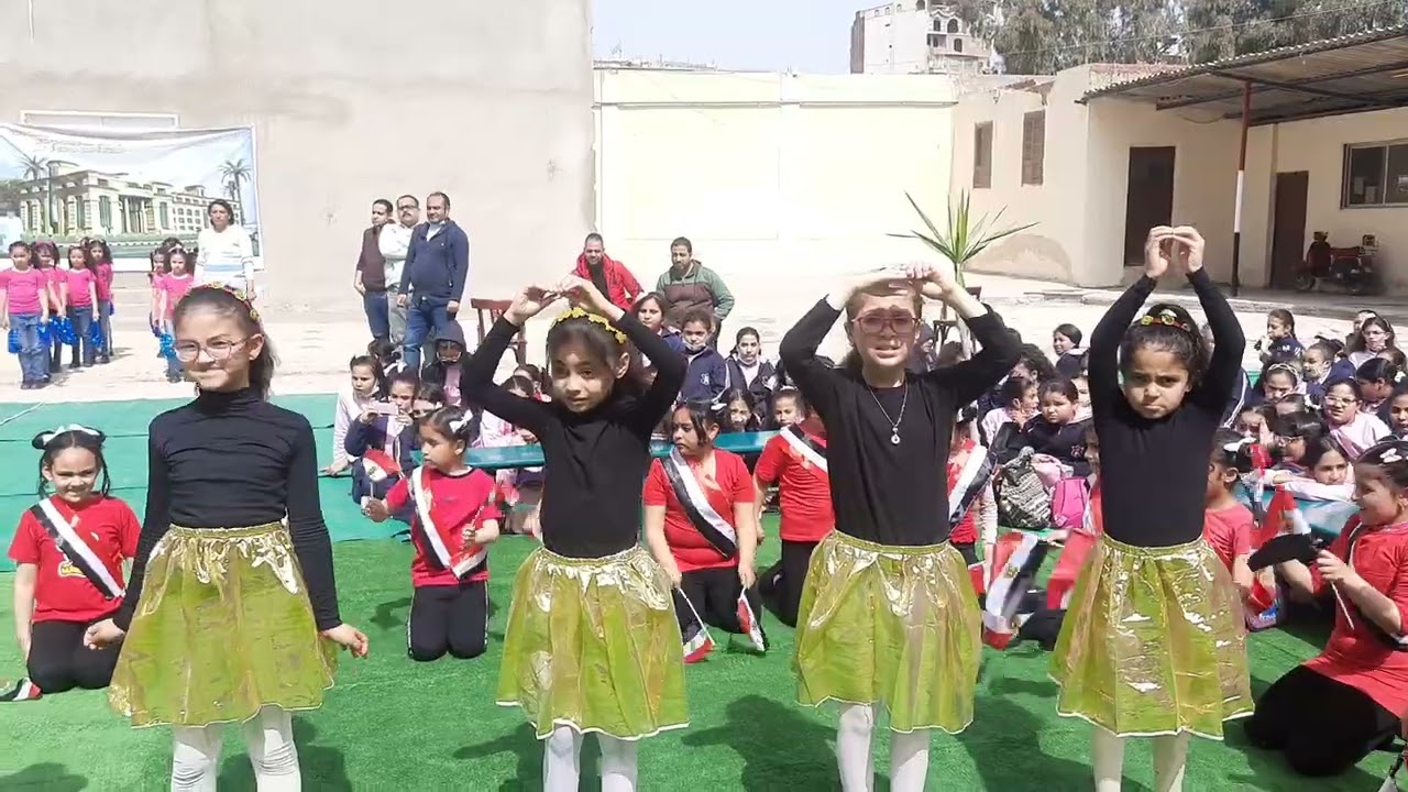 عرض ( بلدنا حلوه ) مدرسه نوتردام المحله ٣١/ ٣ / ٢٠٢٢ بقياده المبدعه / منى خليفه