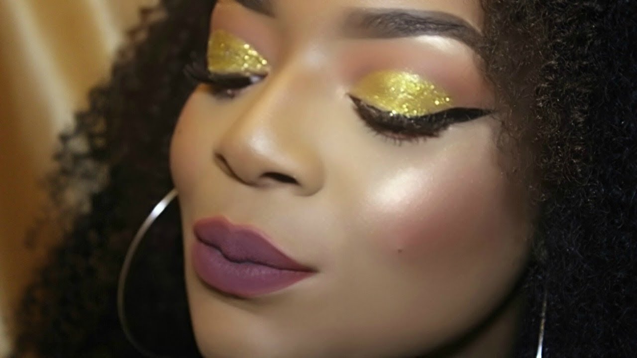 CHIT CHAT | GOLD GLITTER EYESHADOW MAKEUP | DAMIASHLEY