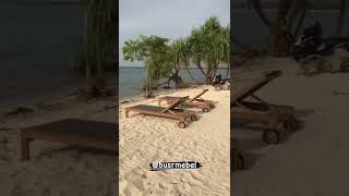 Photo shoto produk kursi santai di pantai Jepara