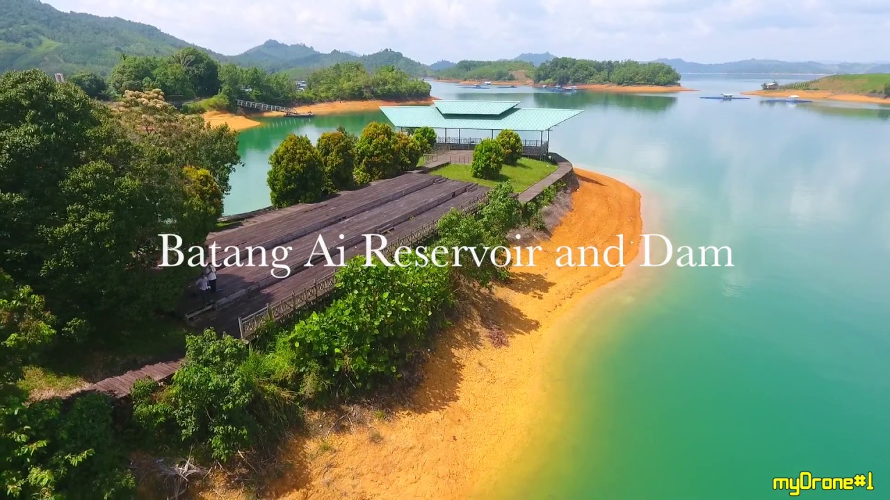 Batang Ai Reservoir and Dam, Lubok Antu, Borneo, Sarawak ...