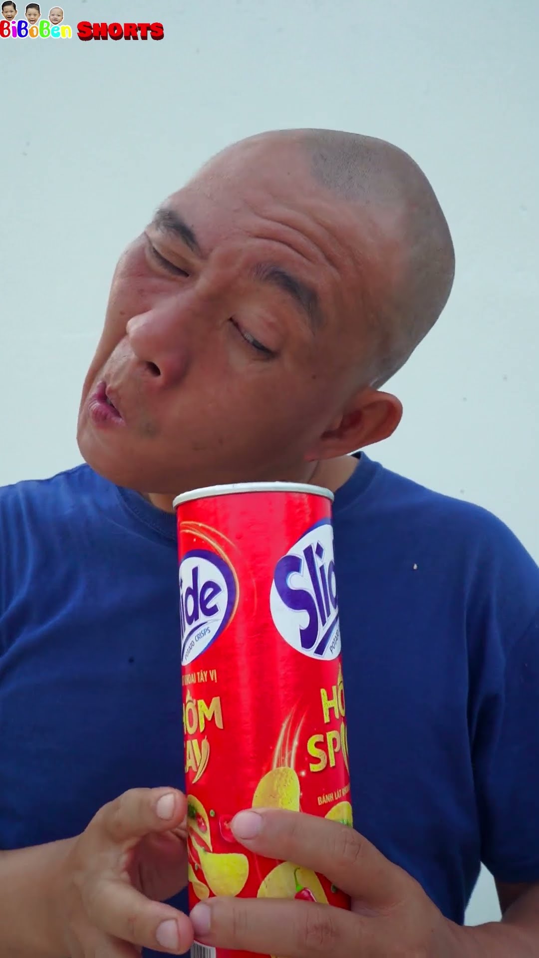 Cat in the Chips Can! ?? #funny #comedy #shorts