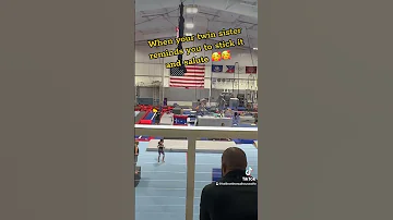 Twins Twinsisters Gymnasts Gymnastics 