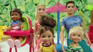 Barbie ve Ailesi Bölüm 225 | Bayramda Mangal Keyfi | Çizgi film tadında evcilik oyunları
