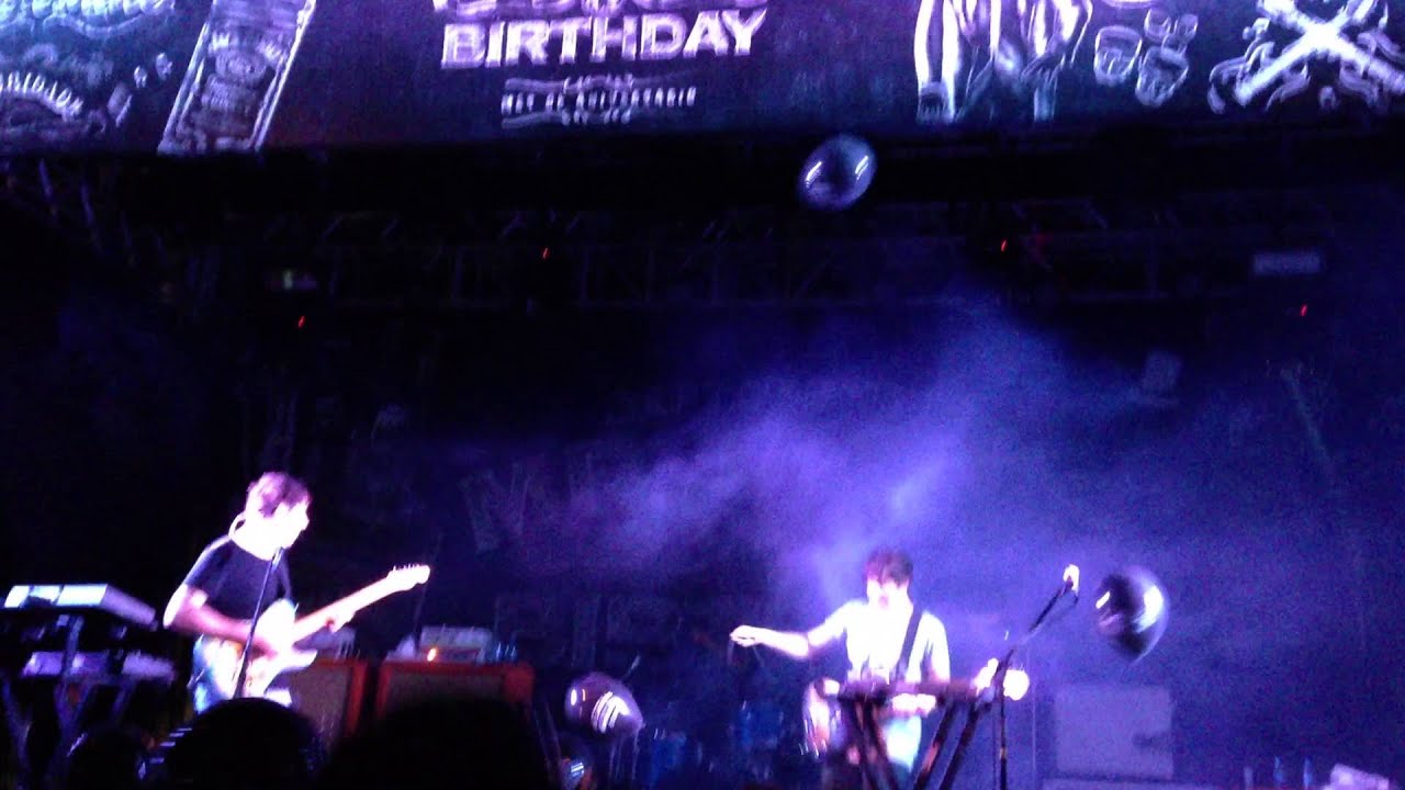 video phone beyonce mp3 The Wombats - Happy Birthday Mr. Jack Daniel's + Let's Dance To Joy Division @São Paulo, Brazil