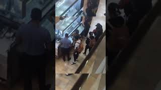 Soulja Boy Caught Buying Fake Jewelry In The Mall