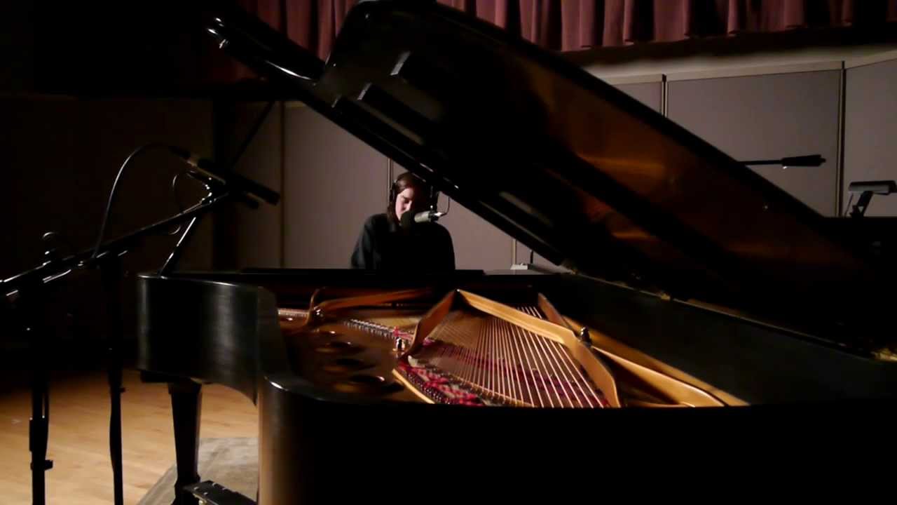 Moonface performs 