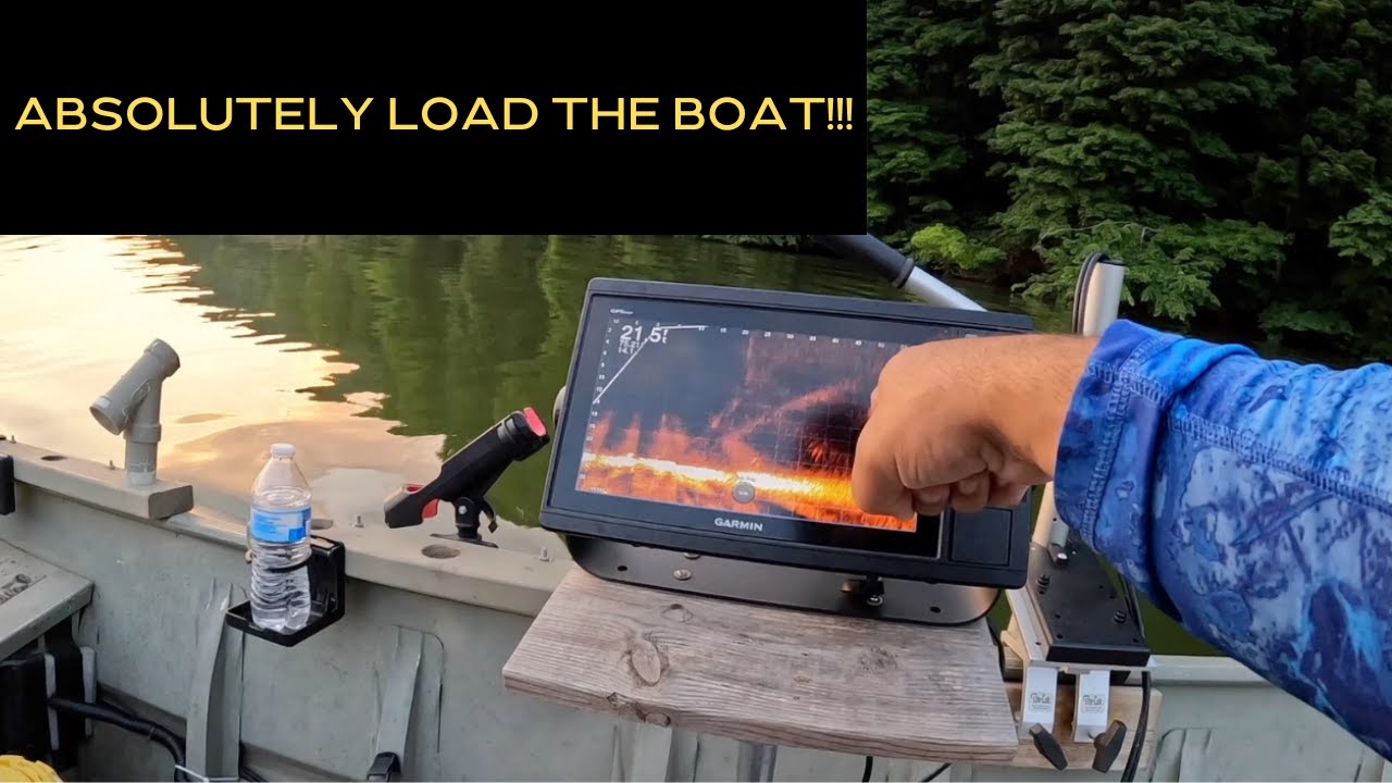 TNC EP 8 CRAPPIE FISHING Targeting CRAPPIE With LIVESCOPE fishing