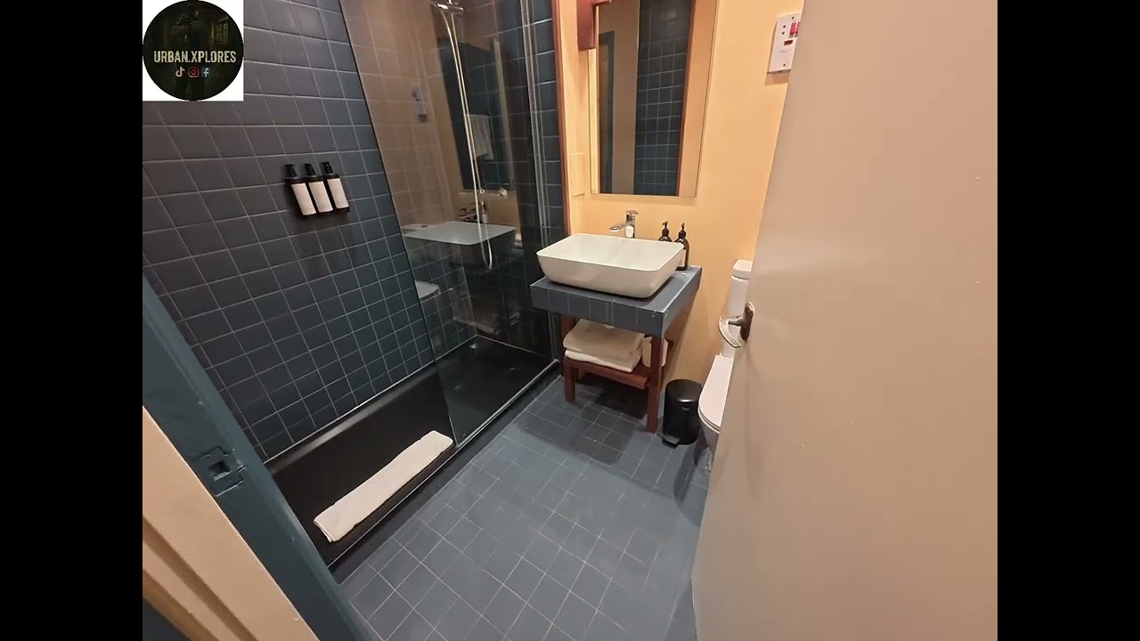 Massive Abandoned London Hotel | 350 Rooms, Arcade, Gym & More