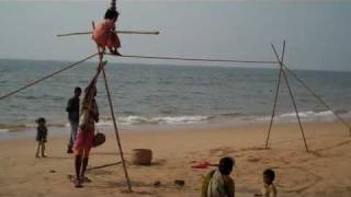 India 2010-Goa-Anjuna-tightrope (trimmed)