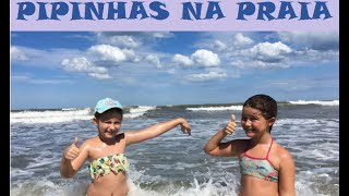 As Pipinhas Na Praia