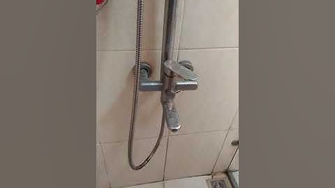 Tẩy cặn canxi sen vòi inox