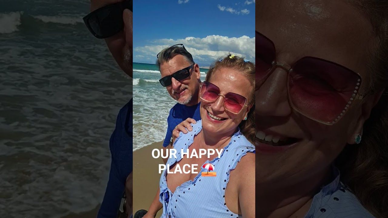 🌞Golden sands, hot sun & pure bliss at Los Arenales del Sol ⛱️💛 Where’s your happy place? 🌊