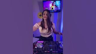 DJ Carolina - Cumbia MIX - para Bailar, Cantar y gozar