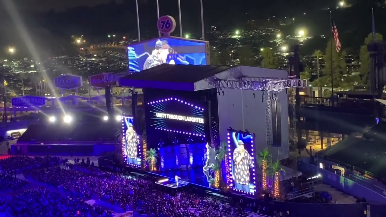 (56) 5/11/22 Fluffy show @ dodgers stadium on Saturday Vlog …