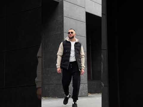 Куртка чоловіча демісезонна з трикотажними рукавами та капюшоном, видео 1