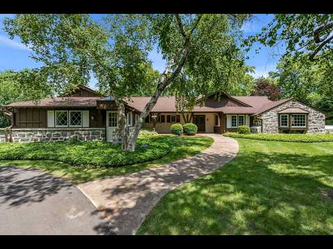 11272 N Lakeview Pl, Mequon, WI home video tour