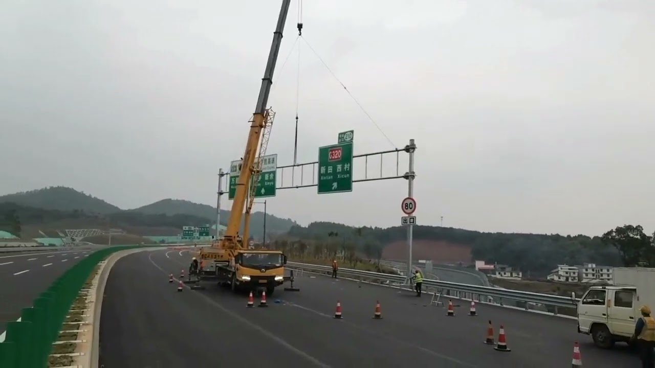 LED street light pole for highway