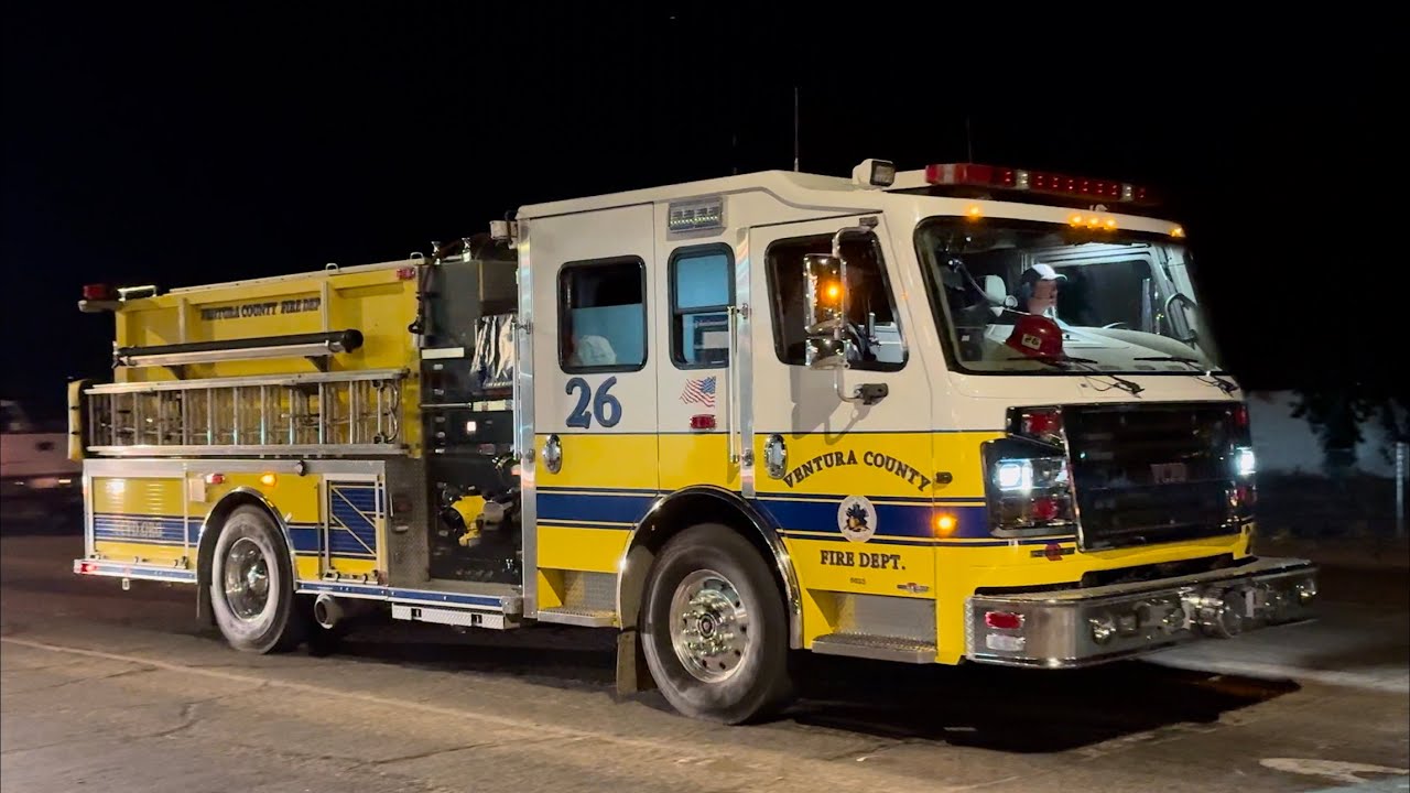 Ventura County Fire Dept. Engine 26 & Rescue Ambulance 26 Responding ...