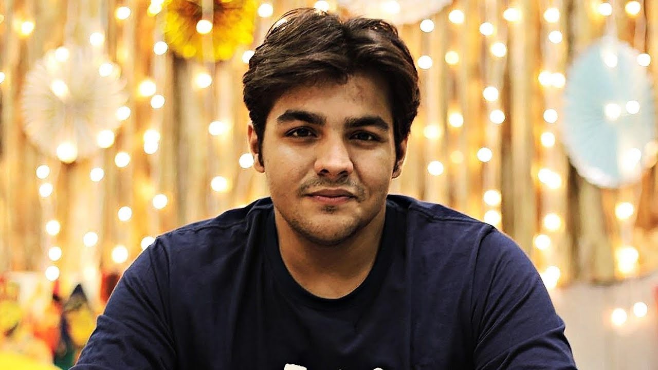 The Rise of Ashish Chanchlani : From Engineering to youtube stardom