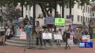 Springfield rally seeks justice for farmworker detained by ICE