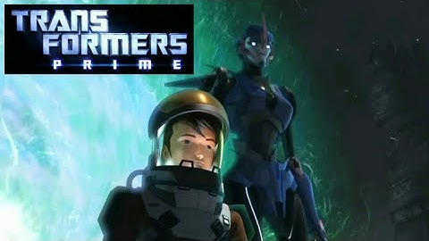 Arcee and Jack Go To Cybertron | Transformers Prime (S2E2)